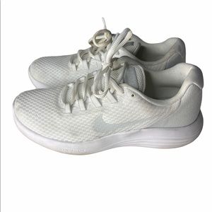 NIKE LUNARLON White size 8.5
